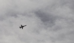 سقوط یک فروند هواپیمای جنگی در بوشهر + عکس