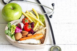۵ خوراکی موثر در تقویت سلامت قلب  را بشناسید